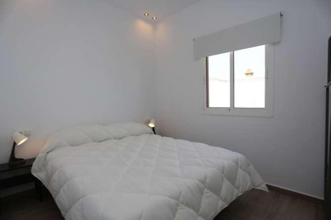 Apartamentos La Mar Sala Piscina Compartida 科尼尔-德拉弗龙特拉 外观 照片