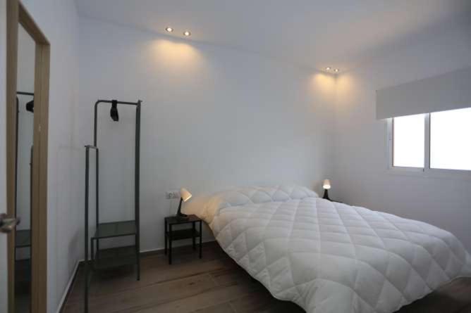 Apartamentos La Mar Sala Piscina Compartida 科尼尔-德拉弗龙特拉 外观 照片