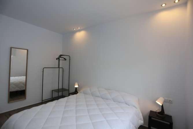 Apartamentos La Mar Sala Piscina Compartida 科尼尔-德拉弗龙特拉 外观 照片