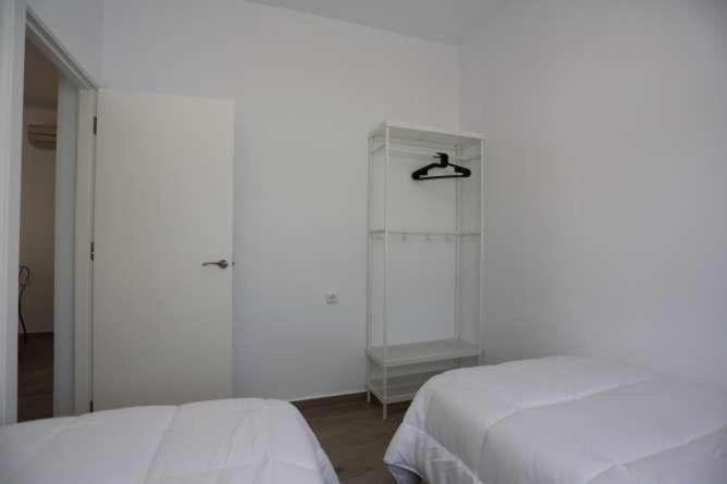 Apartamentos La Mar Sala Piscina Compartida 科尼尔-德拉弗龙特拉 外观 照片