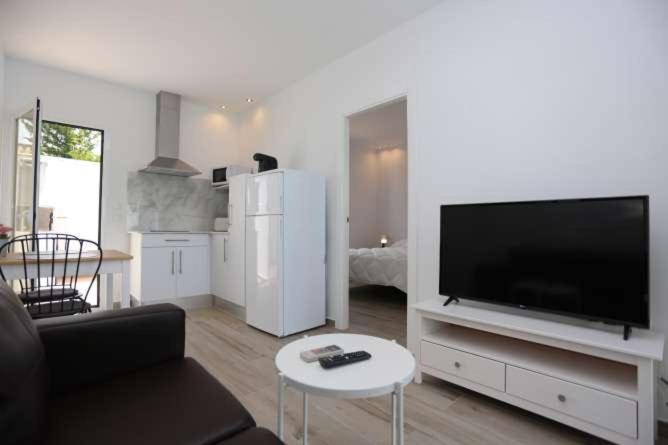 Apartamentos La Mar Sala Piscina Compartida 科尼尔-德拉弗龙特拉 外观 照片